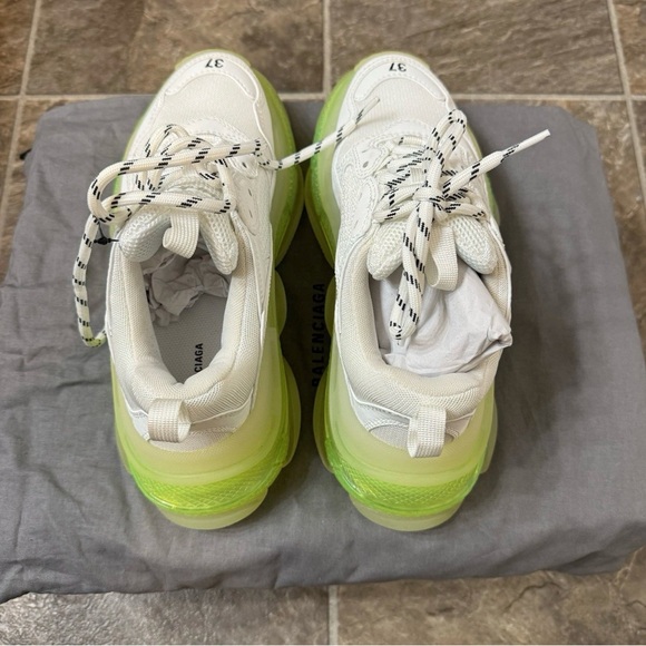 NIB Balenciaga White Triple S Clear Sole Sneakers Size US 7 EU 37 Women - Picture 6 of 11
